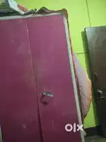 Lock broken Almirah