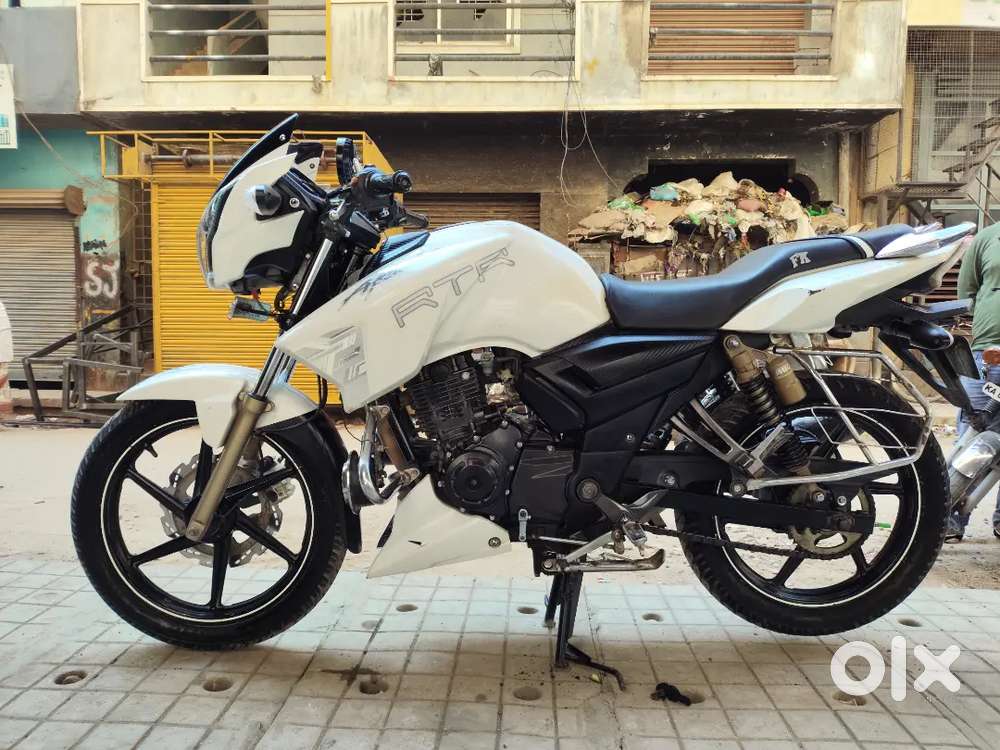 TVS Apache 180
