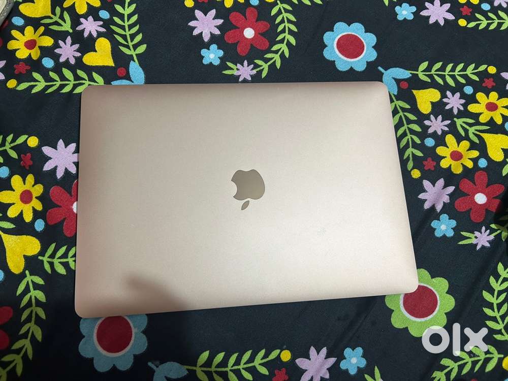 Apple Macbook air m1 with all new condition , charger and box