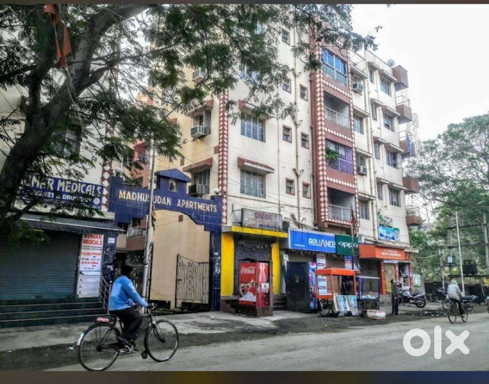 On Road 2 BHK Flat for sale in Dinna Road
