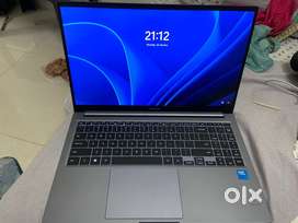 Samsung laptop book 4 16gb ram 512 gb ssd