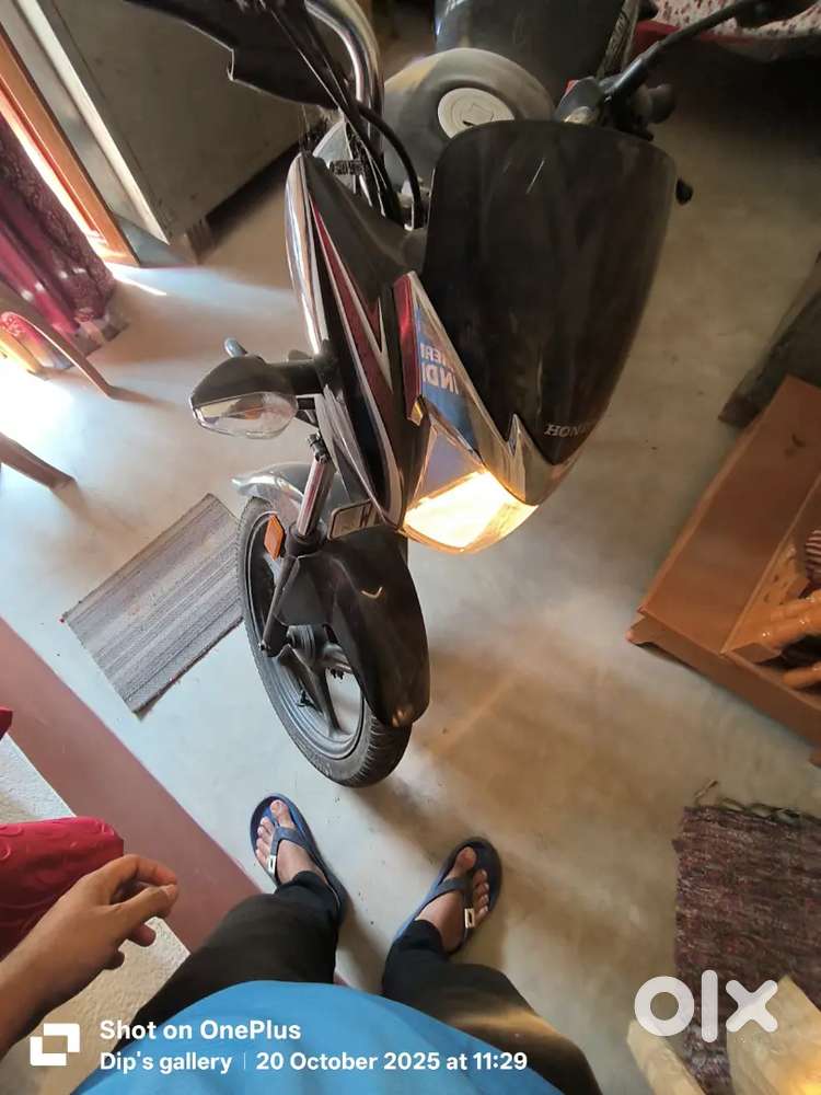 Motor cycle sell honda Shine