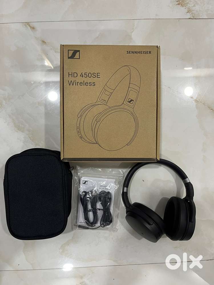Sennheiser HD 450SE wireless heaphones