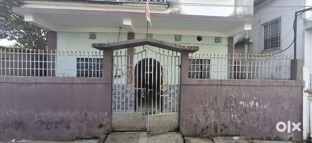 A 3bhk flat in north etiyasal  pipeline near bottle compny ward no. 40