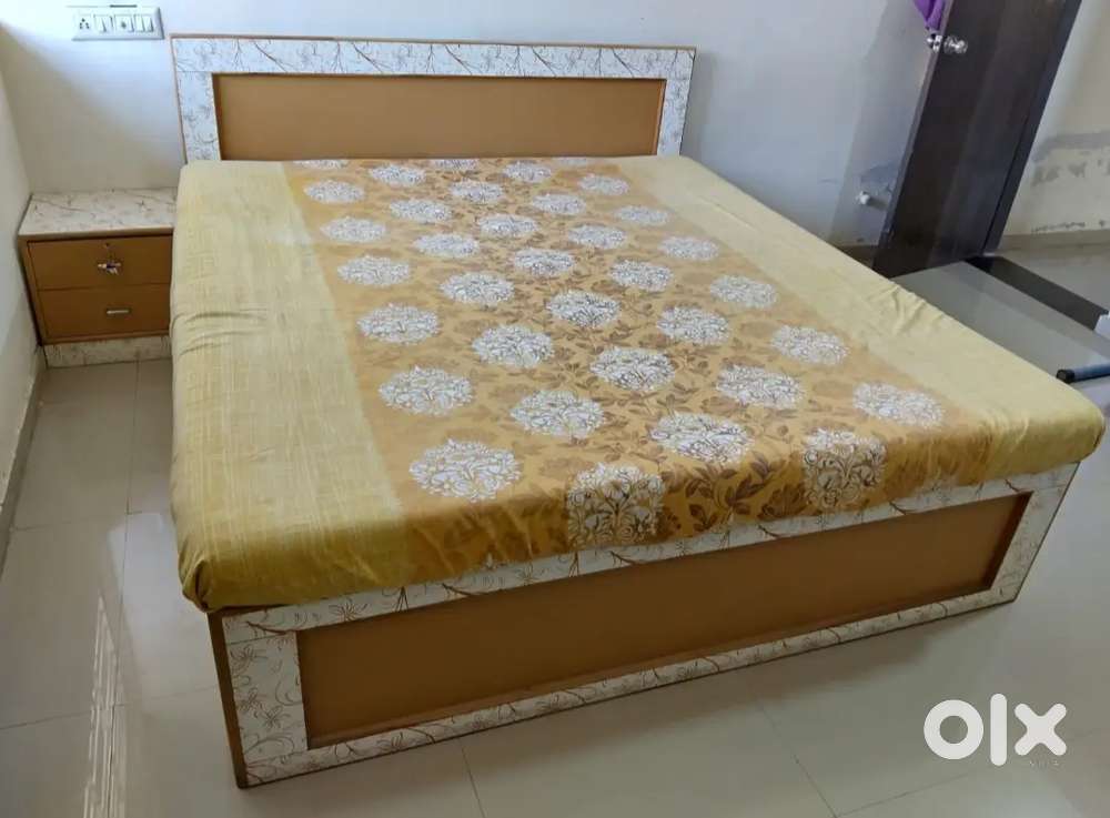 double bed set & cupboard