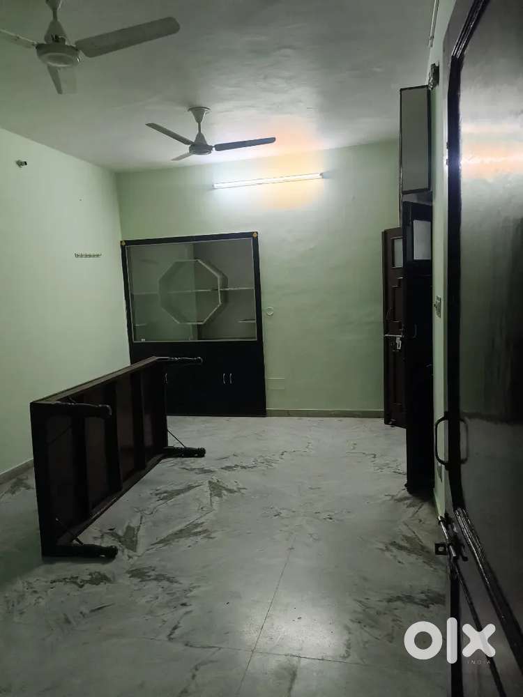 Furnished 2 bhk portion in independent house at prime location