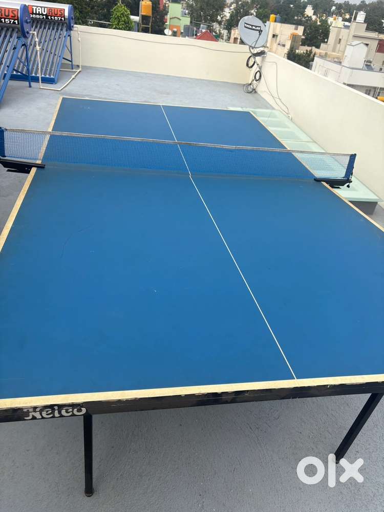 Table tennis board