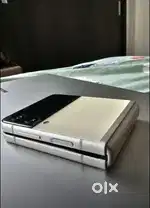 Samsung Galaxy Z Flip3 5G