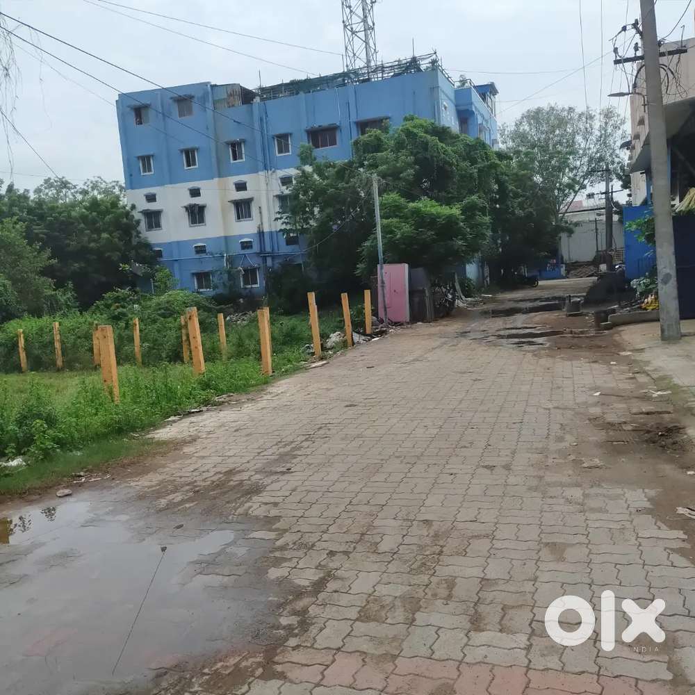2620 Sqft North Facing Land. For Commercial Industrial