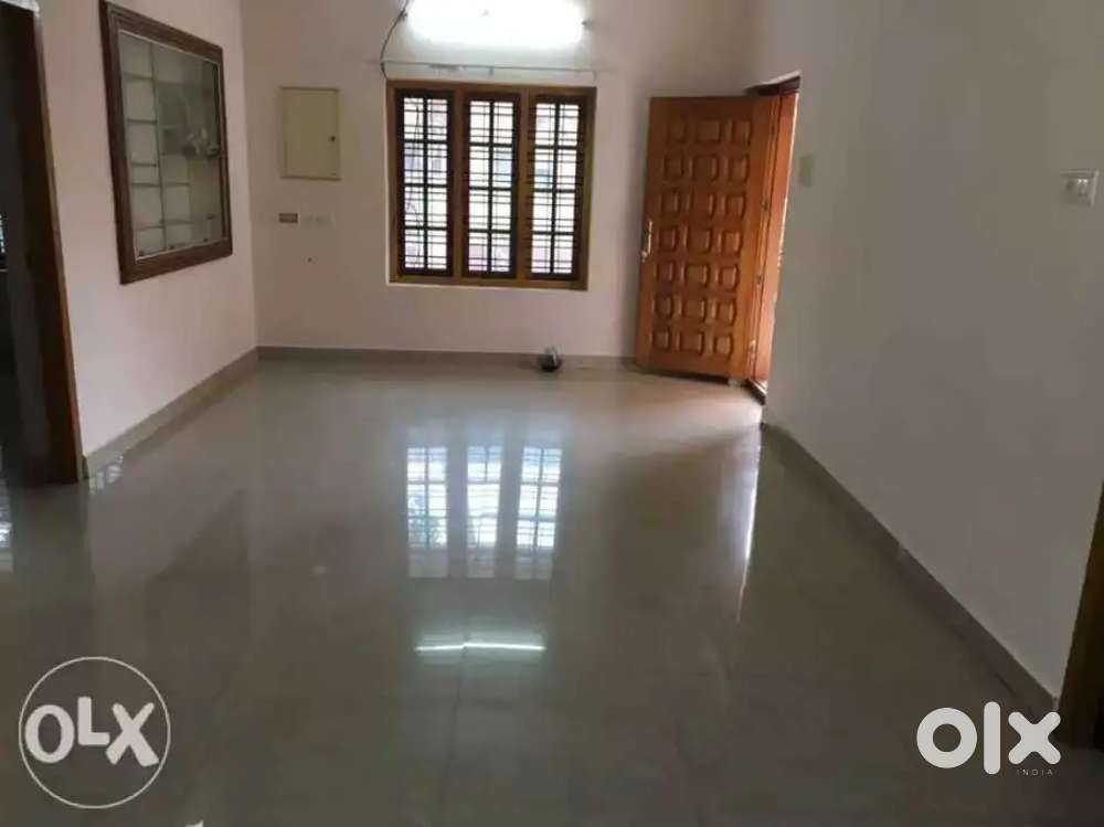 Pettah 3Bhk Upstair House.. Preferred Employee Families..