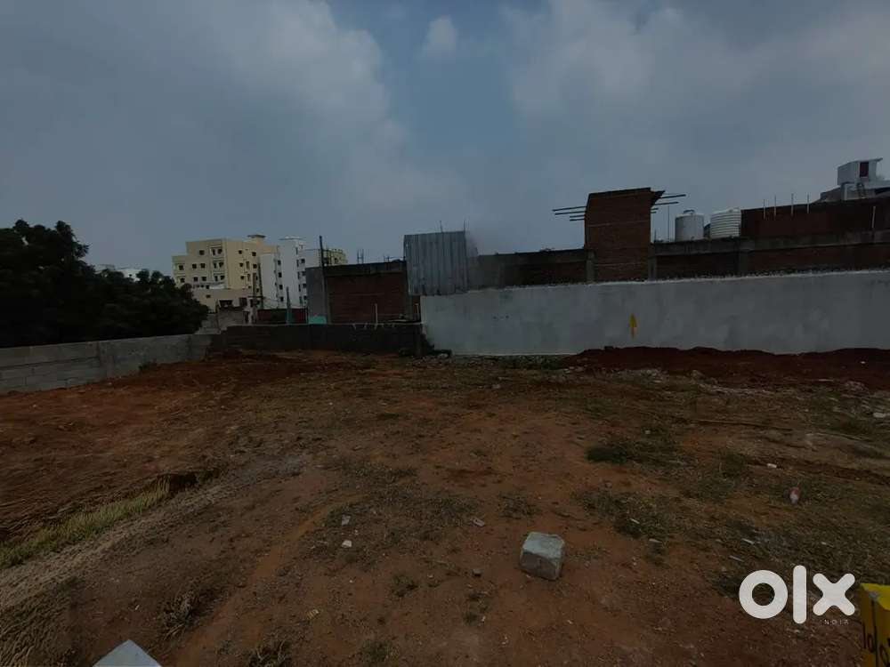 100 square yards(Gaz) Double road plot in Shastripuram Colony
