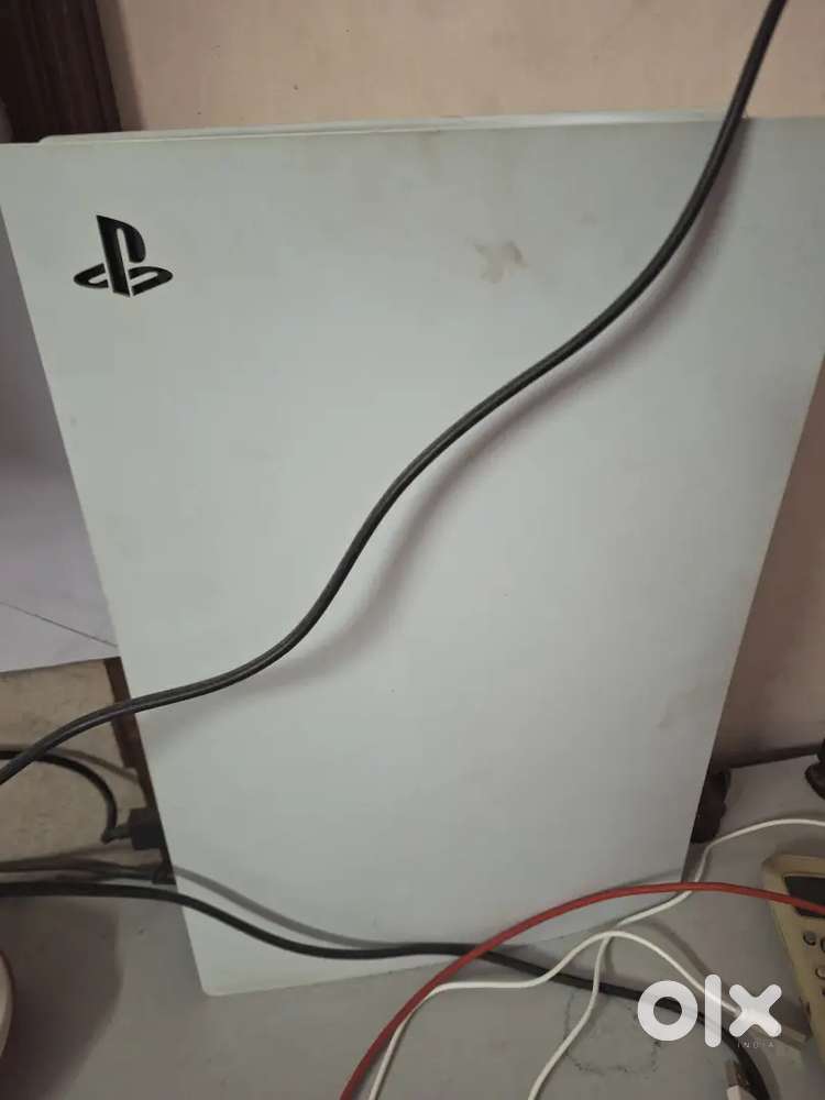 PS5 digital and disc 1TB