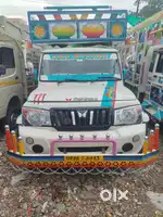 Mahindra Bolero maxiturck