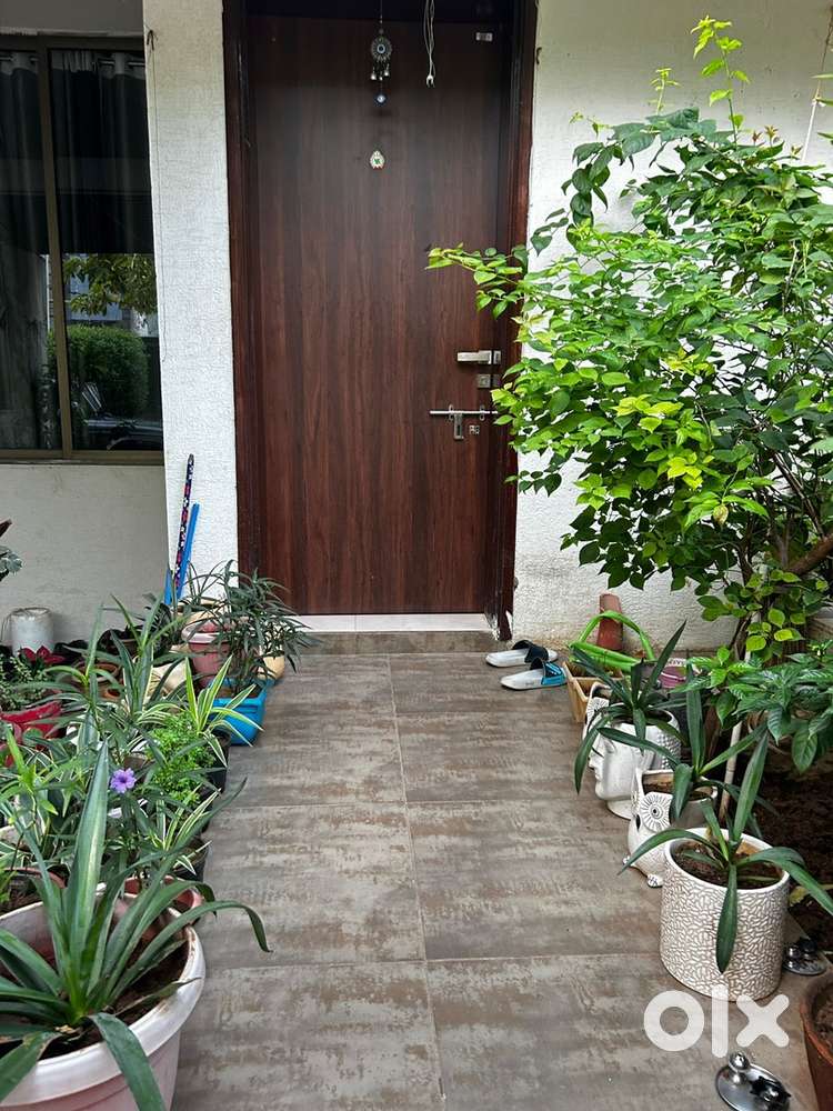 Only for girls, 1 big room with attatched washroom fully, furnished