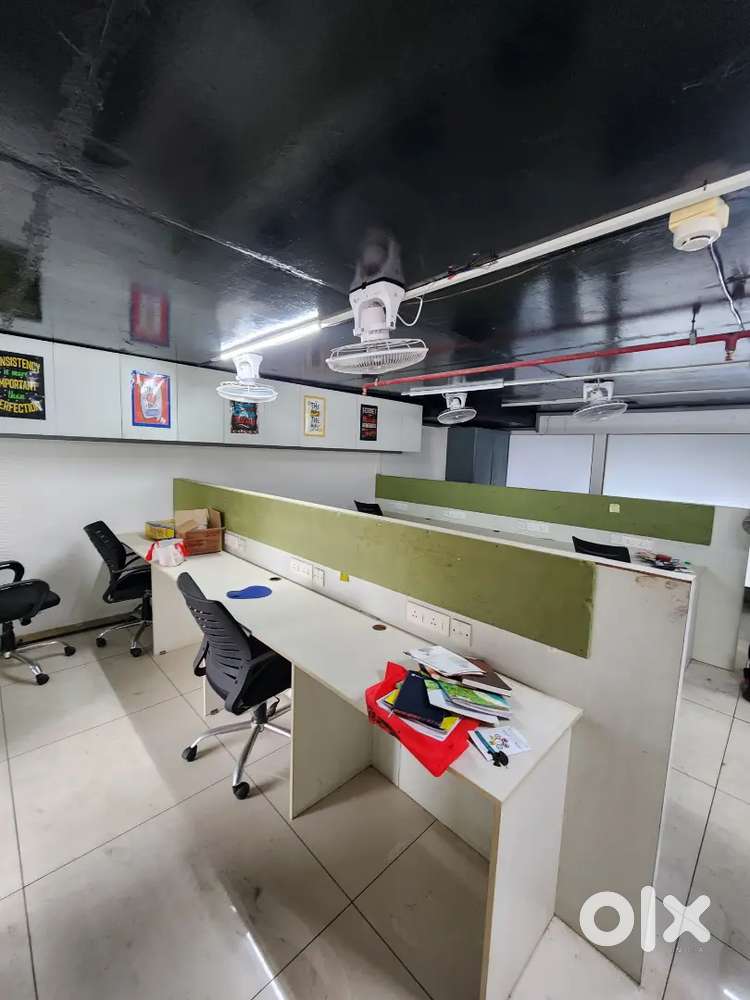 25 workstation Furnish office Mumbai naka