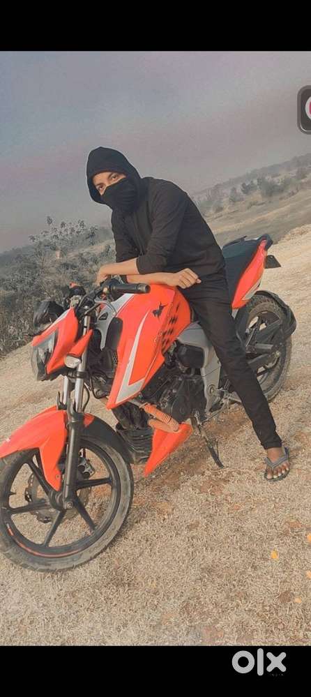 Apache RTR 160 4v