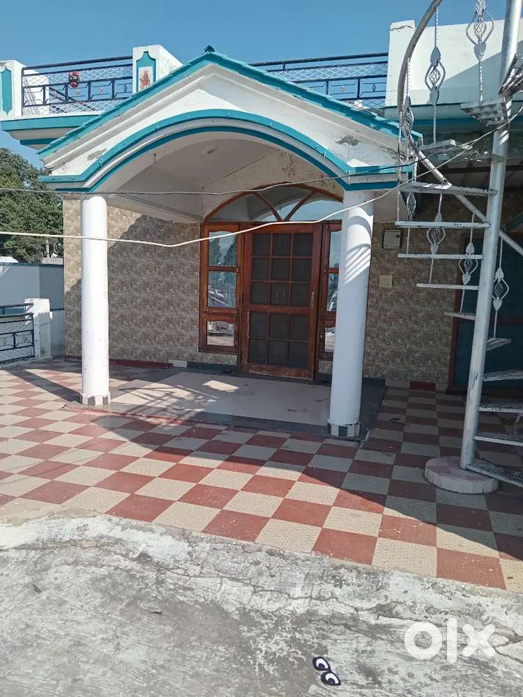 Semi furnished 2 bhk for rent