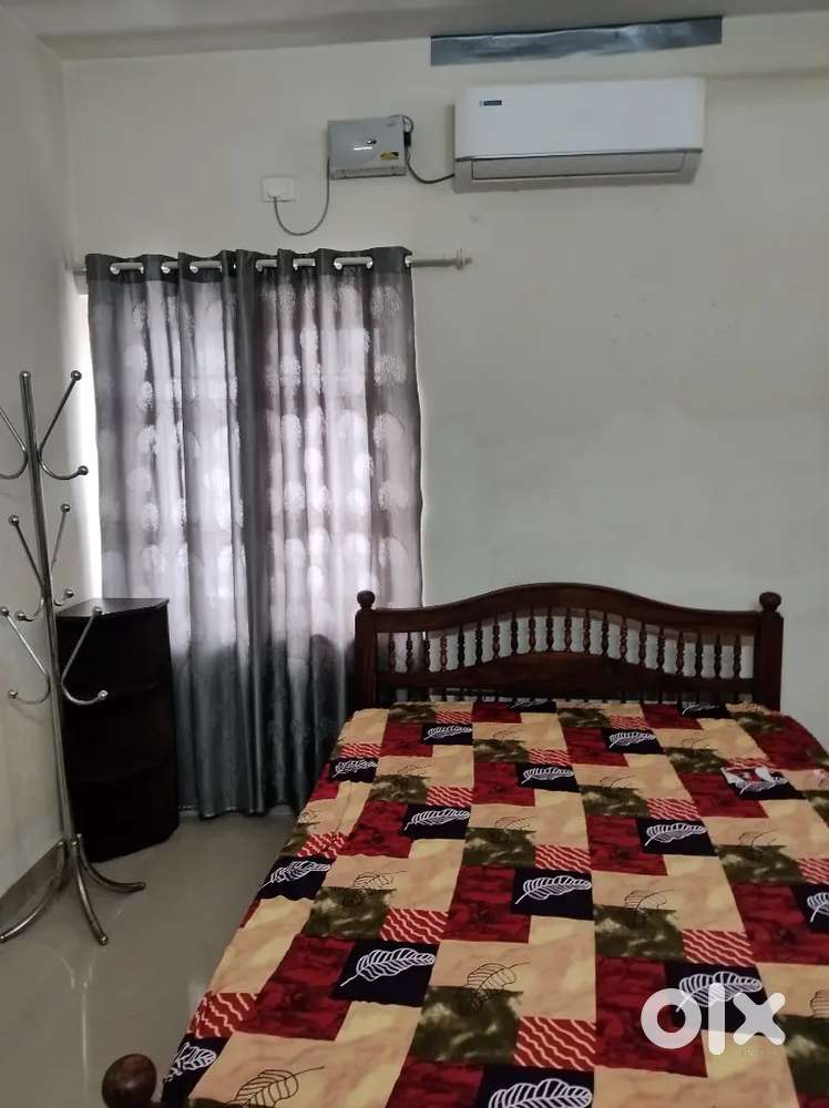 Fully Furnished 2BHK  with A/C at Gowreespattom