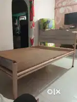 Double bed 6/5 ft iron bed