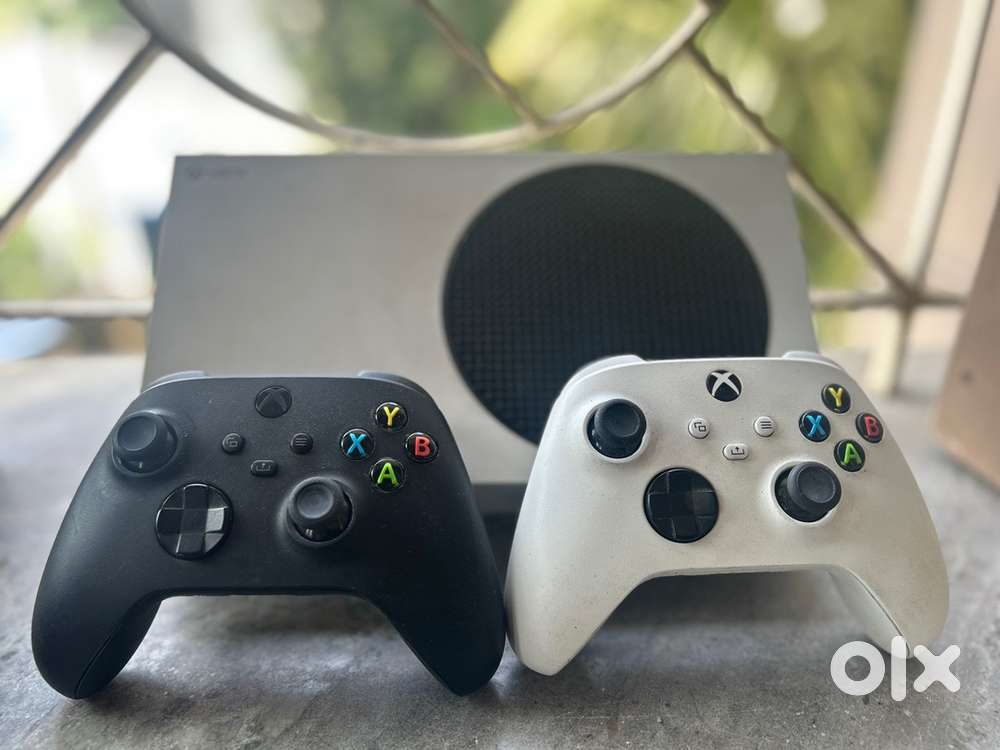 XBOX Series S With 2 Controller