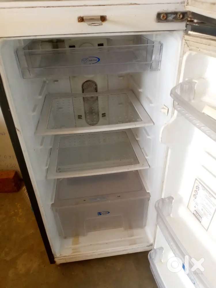 Whirlpool good condition fridge