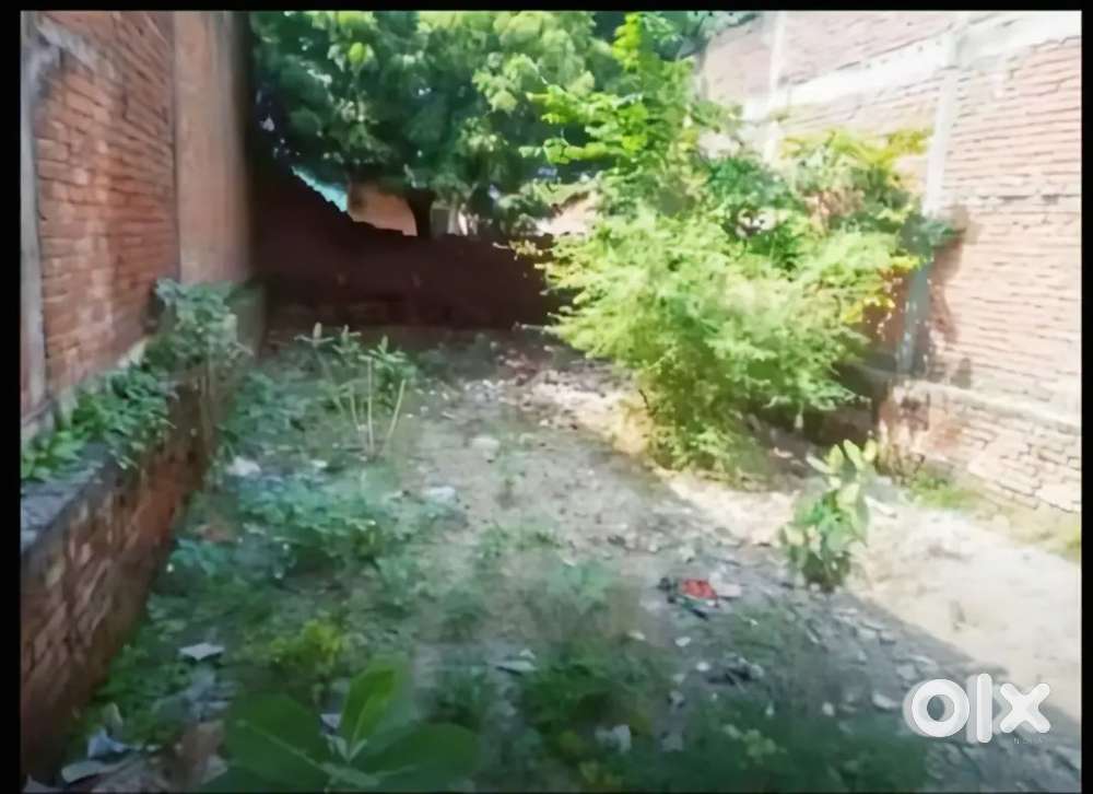 Plot sell ho raha hai Jhurakhan kheda Unnao lok Nagar crossing