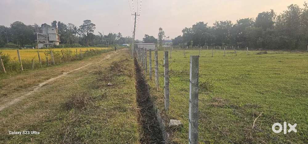 Site for sale in Guddehosuru