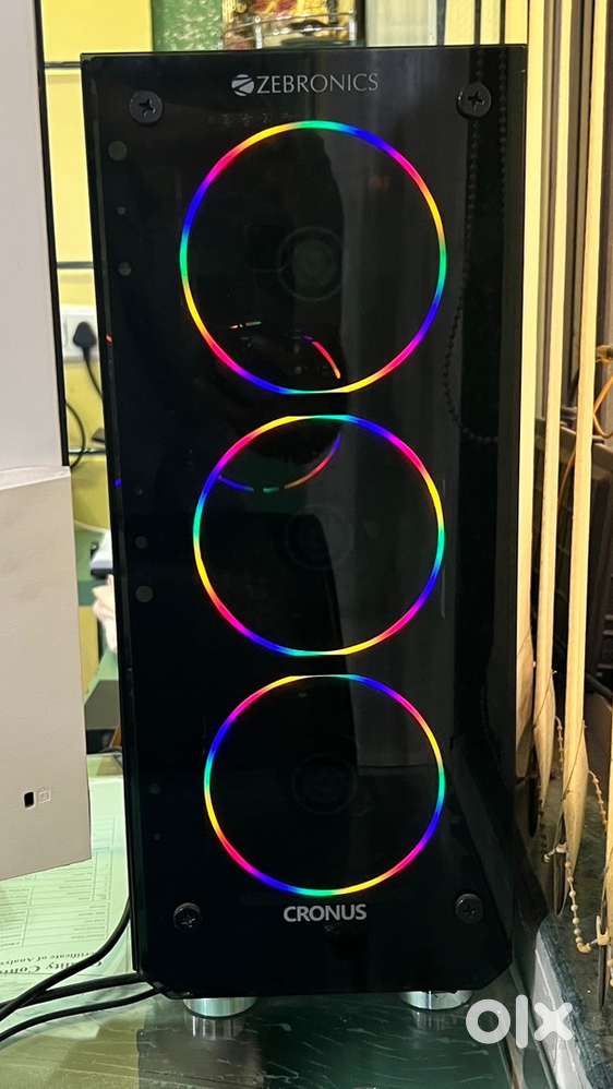 Gaming PC + 32” Curved Monitor(Take Your Gaming to the Next Level!)