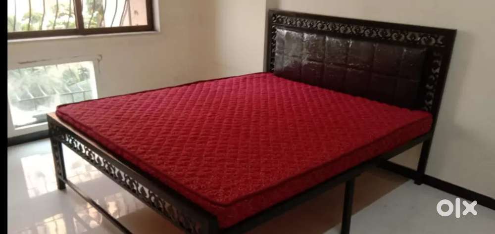 New metal bed available all size bed mattress manufacturer
