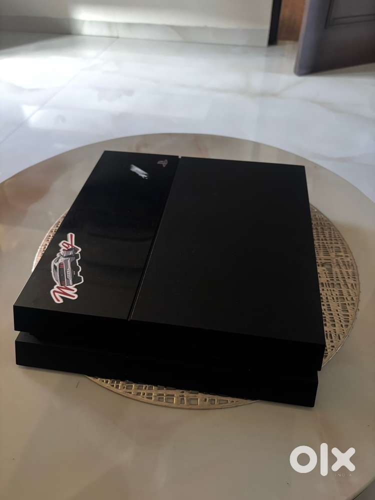Play Station 4