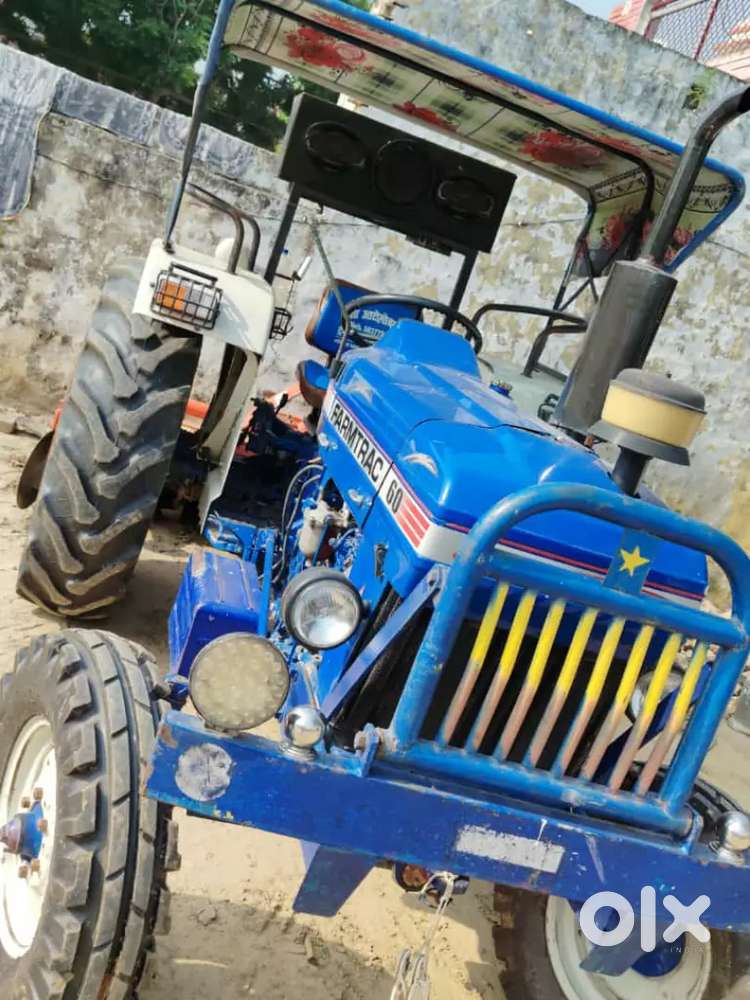 Tractor music system bahut tej sound deta hai