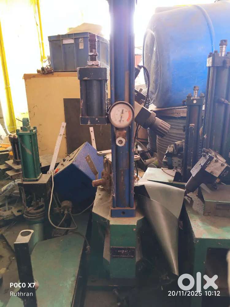 Hydro pneumatic press machine