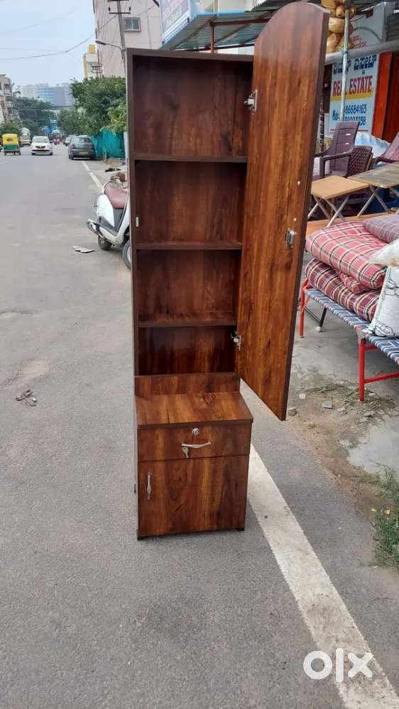 Brand new makeup table /dressing table at factory price