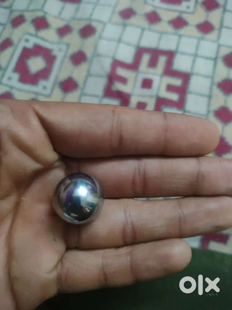 Playing metal ball