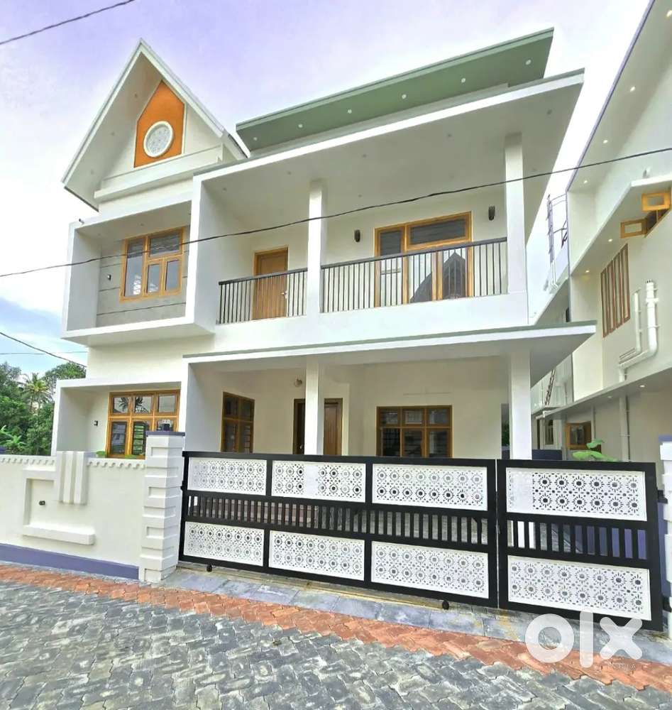 NEWLY CONSTRUCTED 3BED ROOMS ATTACHED VILLA FOR SALE