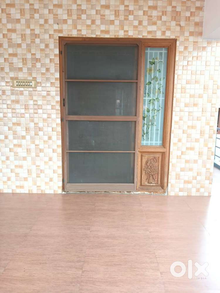 Semifurnished 2bhk home for rent in 1st floor with carparking