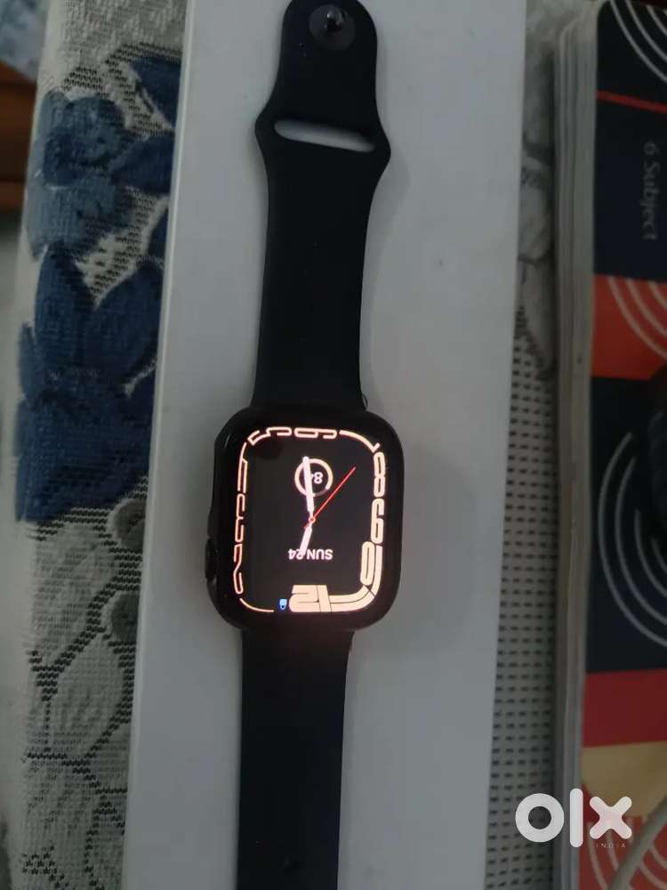 Apple watch series 8