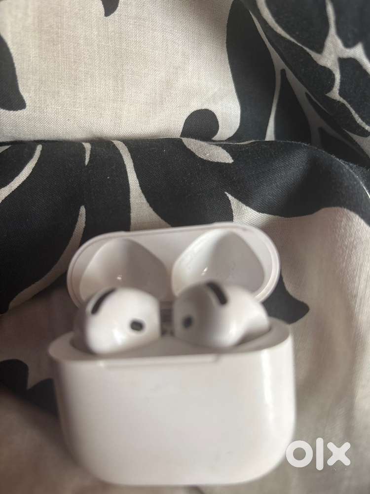 Apple airpods under warranty too