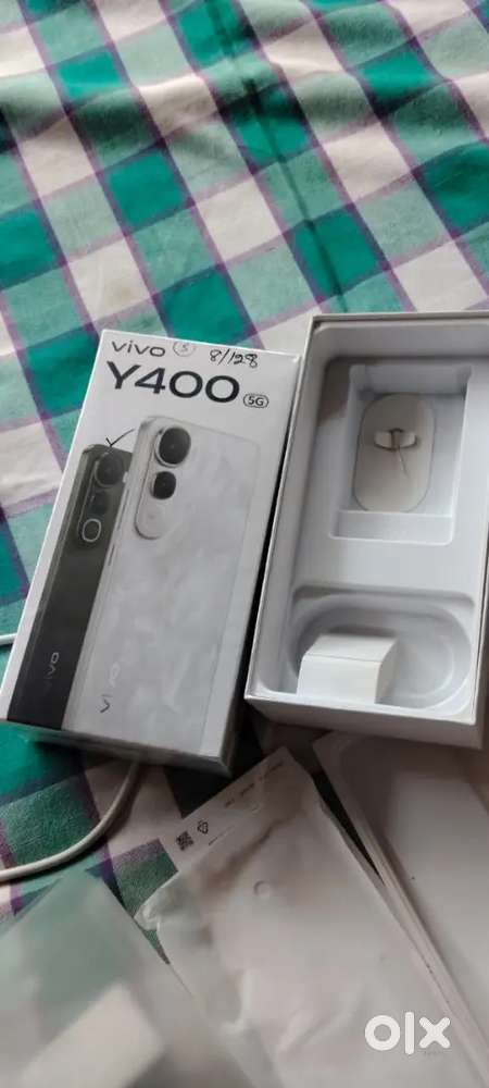 Vivo Y400 Model 2025