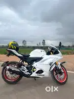 Yamaha R15 v4
