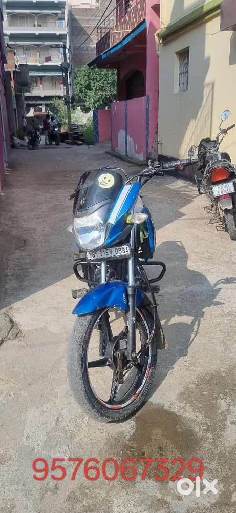 Well mentain condition smooth sound and mint condition