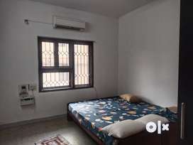 1/bhk semi furnished flat rent near PVS Kidailbail