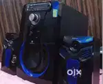 Home Theater Amplifier Speaker .  Excellent Condition.