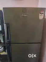 Double door fridge campani one whirlpool Good condition