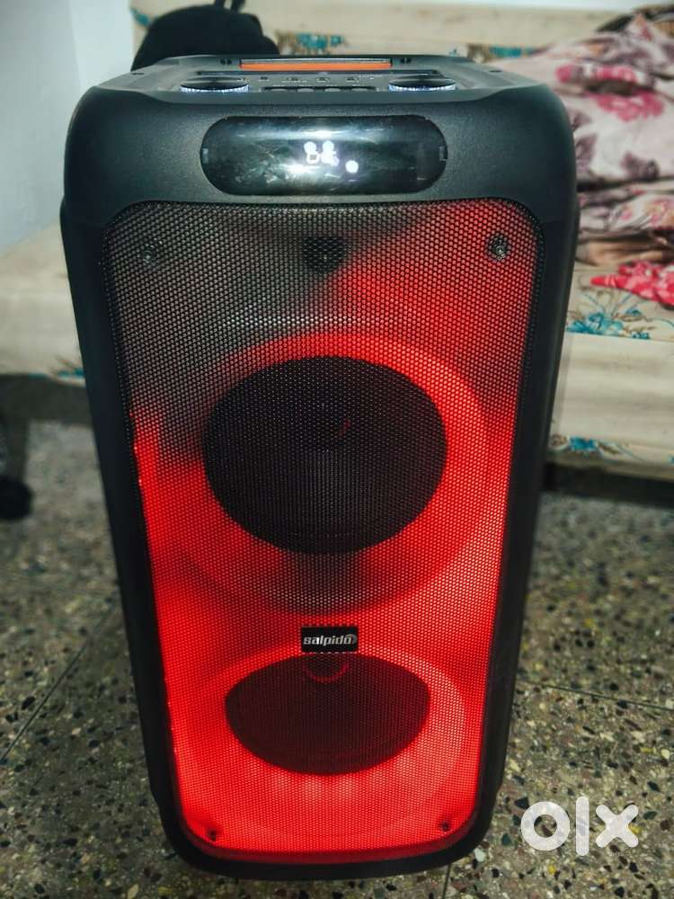 Salpido party waves 700