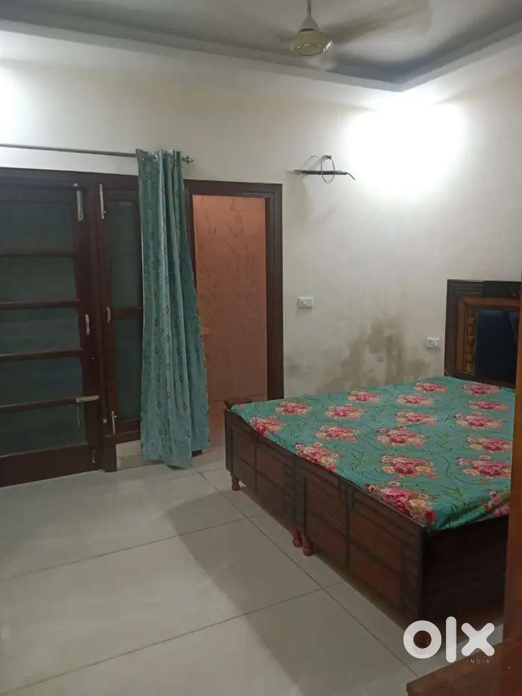 2BHK flat for rent 600 unit free