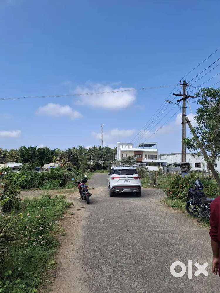 Pollachi Main Road – Premium Corner Plot for Sale