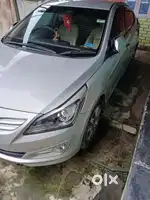 Hyundai Fluidic Verna 2015 Petrol 61000 Km Driven punya showroom