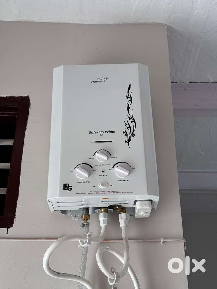 Urgent Brand New 2 days used gas Gyser for sale