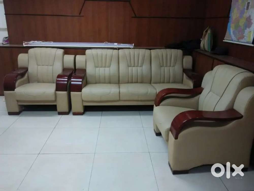 3+2+1 SOFA SET AVAILABLE IN STARF FURNITURE